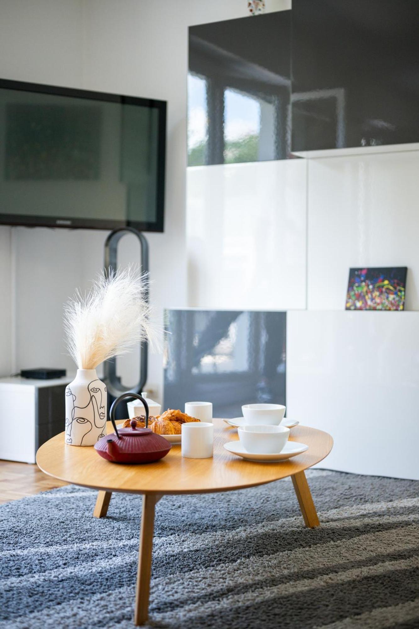 Apartment Ciel D'orves - Terrasse Spacieuse- Parking Prive Nizza